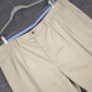 Brooks Brothers Mens Traditional Chino Shorts Size W42 L34 Light Weight Khaki